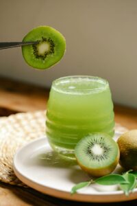 The Amazing Health Benefits of Kiwi: Nature’s Green Multivitamin